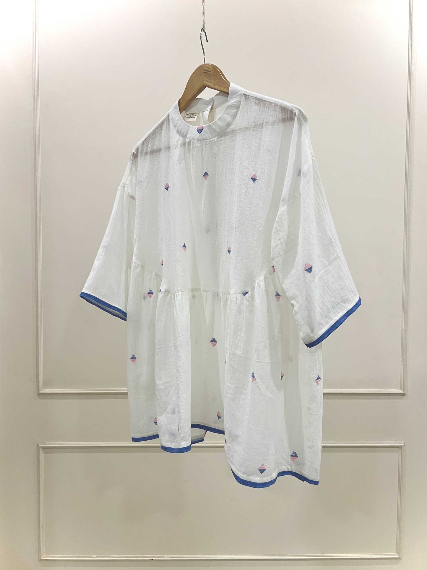 Relax Peplum White Top