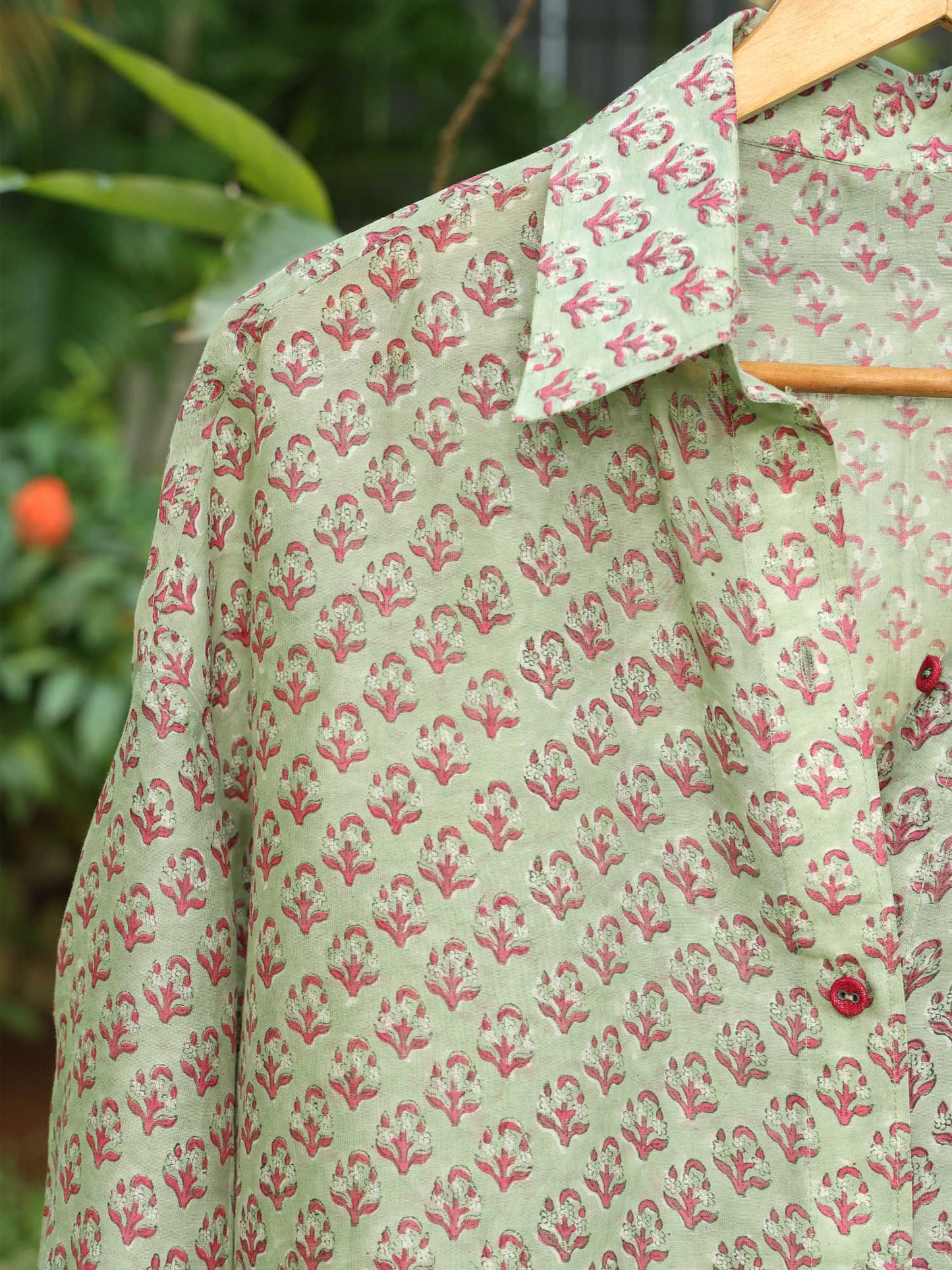 Bagharu Busshirt